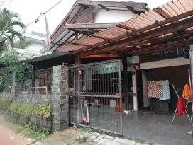 KONTRAKAN/SEWA RUMAH TAHUNAN DAERAH TURANGGA/LENGKONG TENGAH KOTA