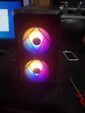 PC Rakitan Gaming amd Ryzen 5 3400G Ram 8GB SSD 256GB