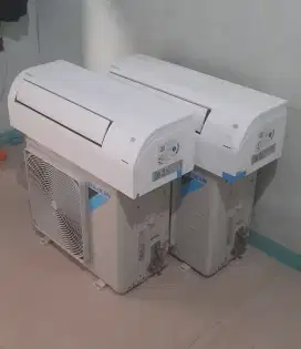 Jual ac daikin 1 pk an R32 terbaru belum lama pakek msih mulus ori ful