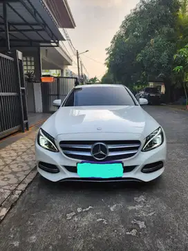 Mercedes-Benz C200 2015 Bensin