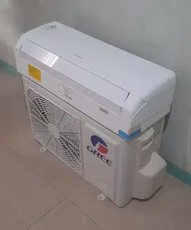 Jual ac gree 1/2 pk R32 masih mulus belum lama pakek ori ful