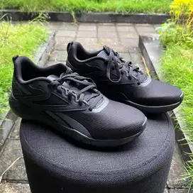 Sepatu REEBOK Flexagon Energy TR 4