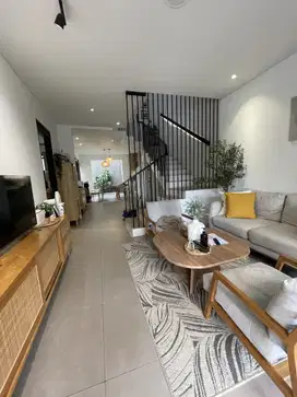SEWA RUMAH HARIAN KOTA BARU PARAHYANGAN KBP