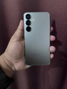 samsung s25 12/256gb sein baru 1 bulan