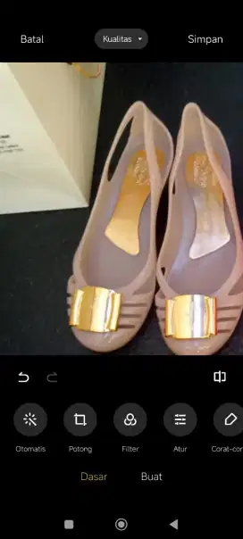 Sepatu Ferragamo