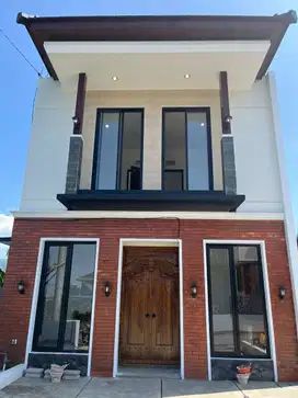 900 Jutaan! VILLA  SIAP HUNI + PRIVATE POOL + FREE LEGALITAS
