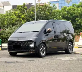 Hyundai Staria Signature 7 2.2D 2021