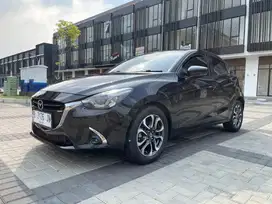 MAZDA 2 R 2017 HITAM KM 73rb TANGAN PERTAMA RAWATAN SIAP PAKAI GRESS
