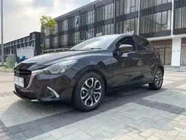 MAZDA 2 R 2017 HITAM KM 73rb PAJAK PANJANG TANGAN PERTAMA SIAP PAKAI