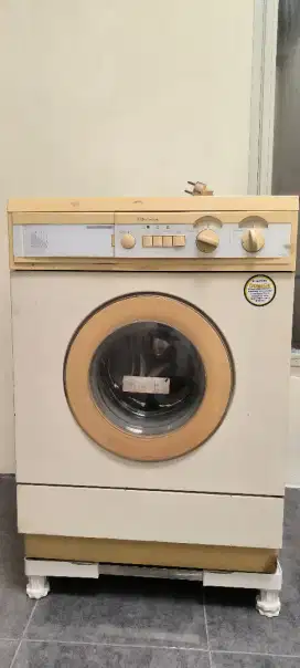 Mesin cuci electrolux ew1133f