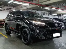 (KICK SENSOR) LOW KM 64 RB ! TDP 15 JT ! FORTUNER VRZ TRD HITAM 2020 !