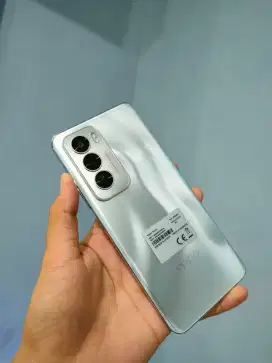 Oppo Reno 12 5G 12/256gb Fullset Mulus