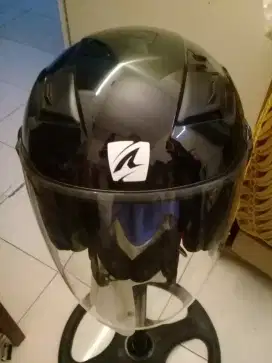 Helm Zeus 611.ukuran M
