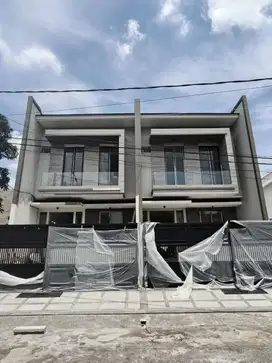 Jarang Ada‼️Rumah Baru Gress Dharmahusada dekat Galaxy Mall