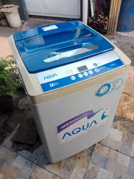 Mesin cuci 1 tabung masih digital merk aqua 9kg