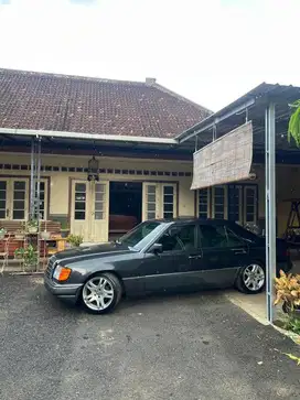 Mercy boxer w124 300e