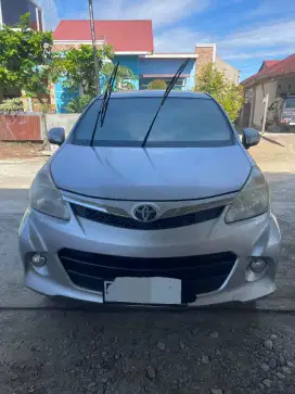 Dijual Avanza Veloz Manual Transmision (MT) warna Silver Tahun 2014