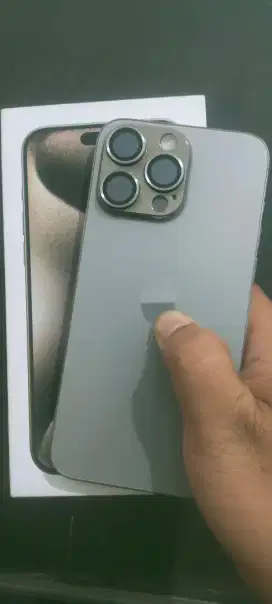 iPhone 15 Pro max 256 Natural titanium