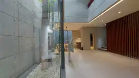 Disewakan rumah cantik baru, siap huni di Lebak Bulus Indah