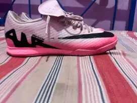 Nike vapor 15 academy size 41 (26cm)
