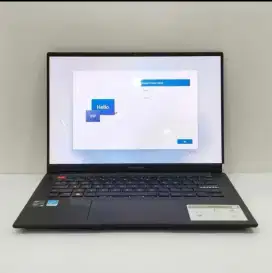 Asus Laptop i7 s14 OLED