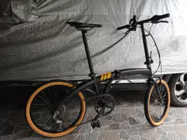 Sepeda Lipat Airwalk 20 Inci 6-speed (Bonus Helm Sepeda dll)