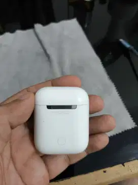 [Case Only] Apple Airpods Gen 2 Bekas