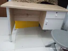 jual satu set meja belajar dan kursi
