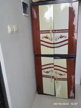 lamarri plastik dua pintu dijual murah