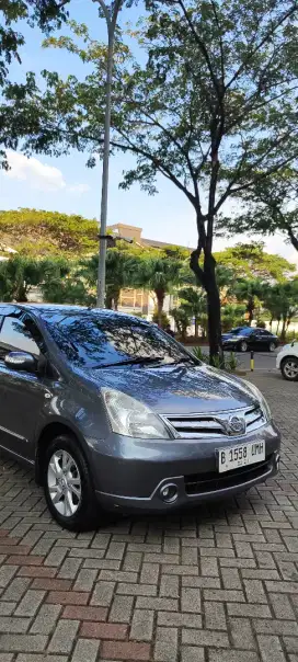 Nissan Grand Livina XV 1.5 AT Ultimate