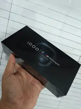 IQOO 13 NEW BARU 16GB/512GB SNAPDRAGON 8 ELITE AMOLED LTPO 144Hz