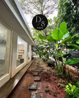 Rumah Senopati Area. LT.588/LB.290. 4BR. 3Bath. SHM. Harga 39,5M