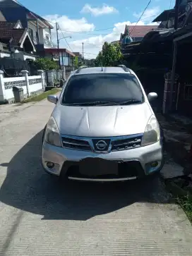 Nissan Livina X-Gear A/T