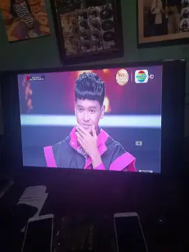 Samsung tv LED 32 in