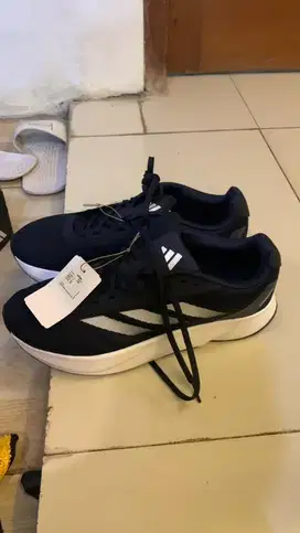 Di jual adidas duramo sl size 46 belum pernah di pakai