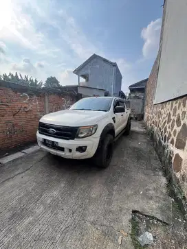 Ford ranger 2200 xls 2012