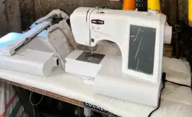 Mesin jahit/bordir komputer merk nuttig