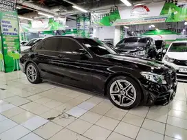 Mercedes-Benz C300 2019 Bensin