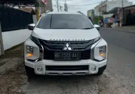 Xpander Cross premium