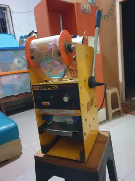 Mesin press cup