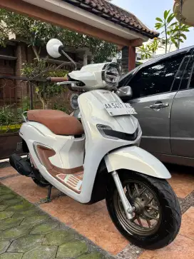 Honda Stylo ABS Putih