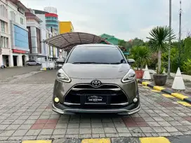 Toyota Sienta Q 2017 AT 1.5, Km 123Ribu, Pajak Panjang