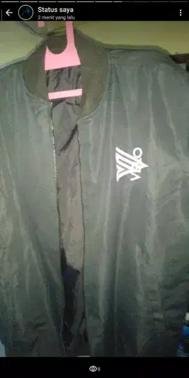 jaket velvo notif hitam