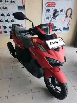 HONDA VARIO 160 CBS MERAH