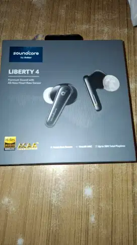 SOUNDCORE by Anker LIBERTY 4