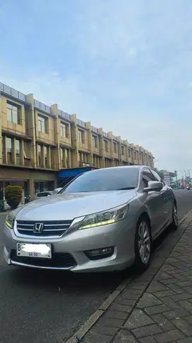 Honda Accord 2015 Bensin