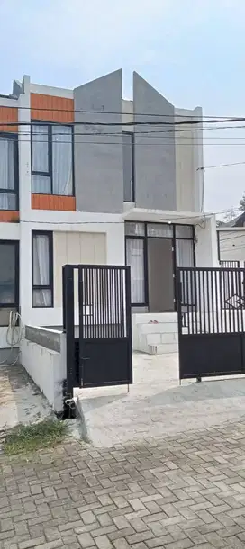 Dikontrakkan Rumah Perumahan G-Land Valley Padalarang