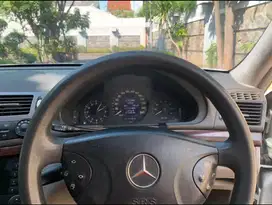 Mercedes-Benz E200 2007 Bensin