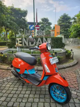 VESPA PRIMAVERA i-get Edisi Tromonto
