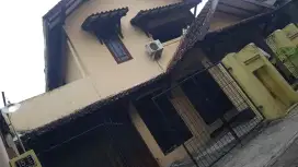 Rumah ruangan kantor disewakan